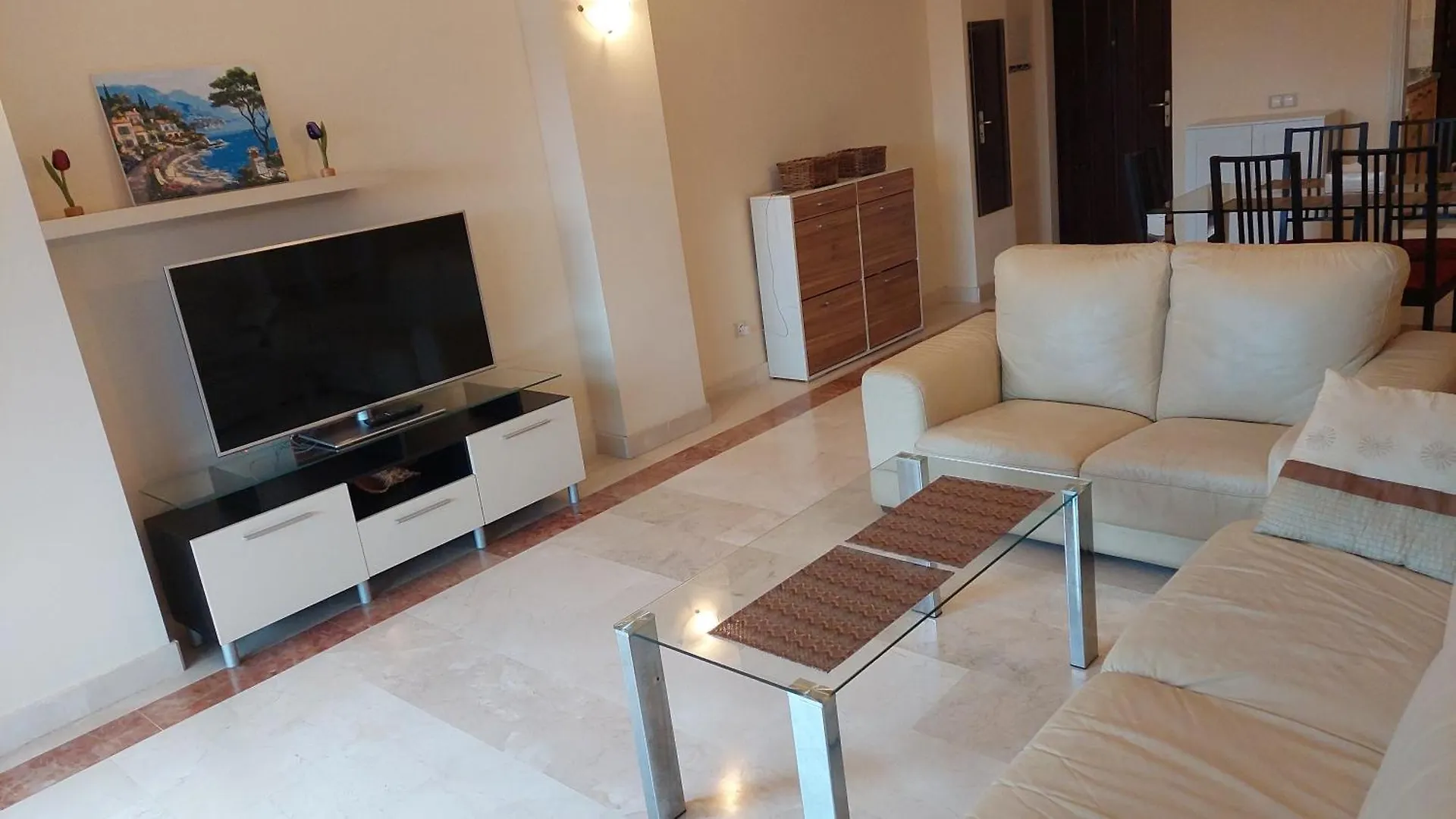Jardines, Piscina Y Mar Daire Estepona 0*,