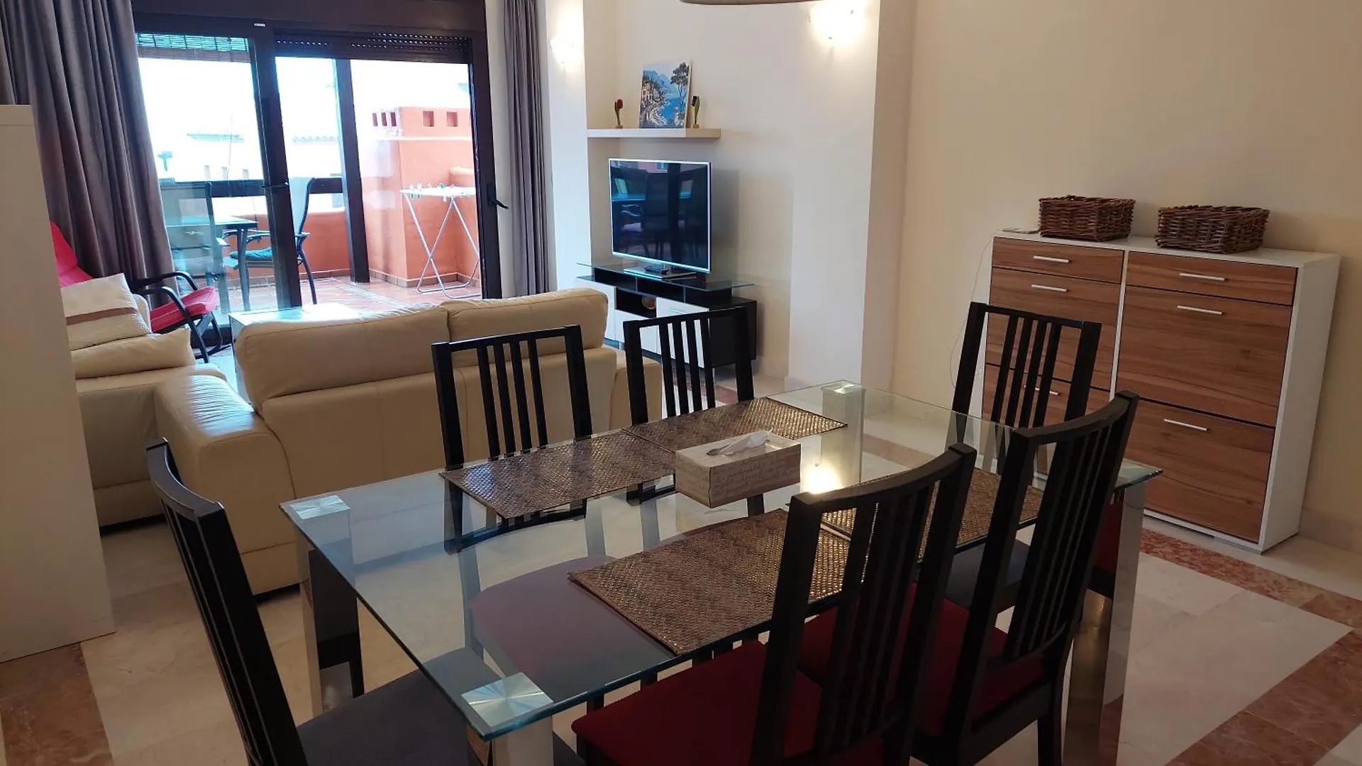 Jardines, Piscina Y Mar Daire Estepona