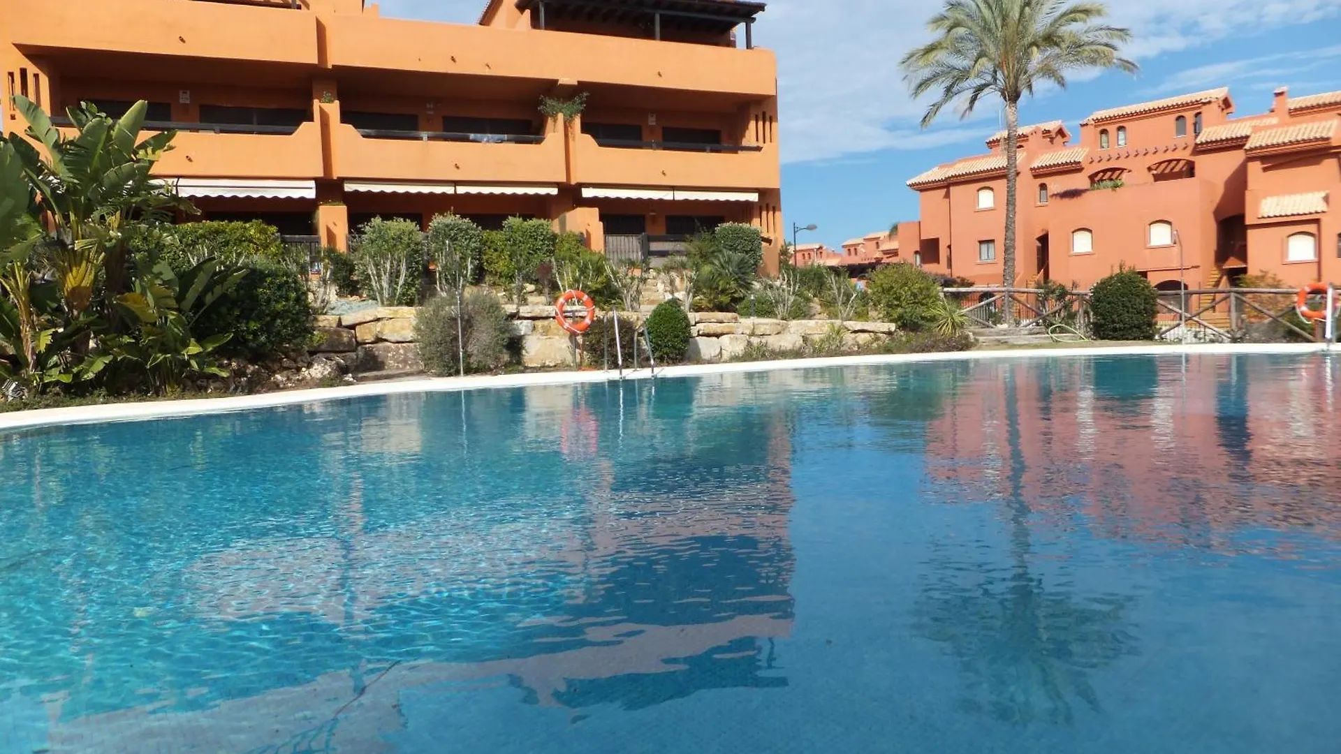 Jardines, Piscina Y Mar Apartman Estepona